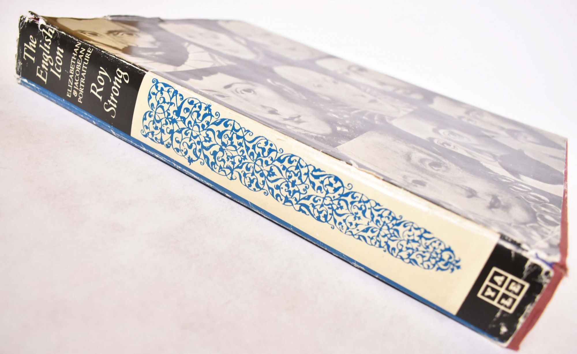 The English Icon: Elizabethan and Jacobean Portraiture | Roy Strong