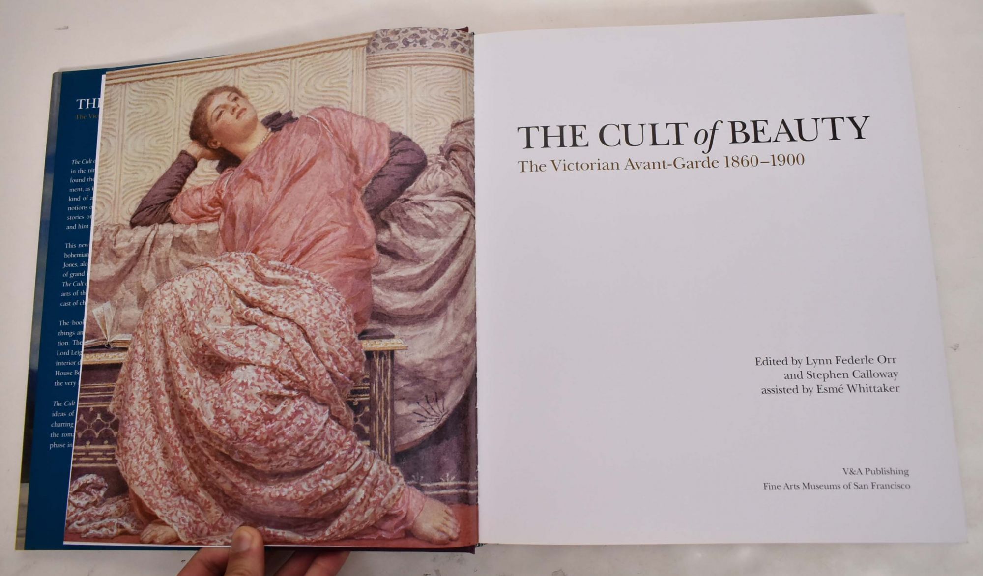 Fashions of the Aesthetic Movement: A Cult of Beauty and Victorian  Counterculture - Bellatory