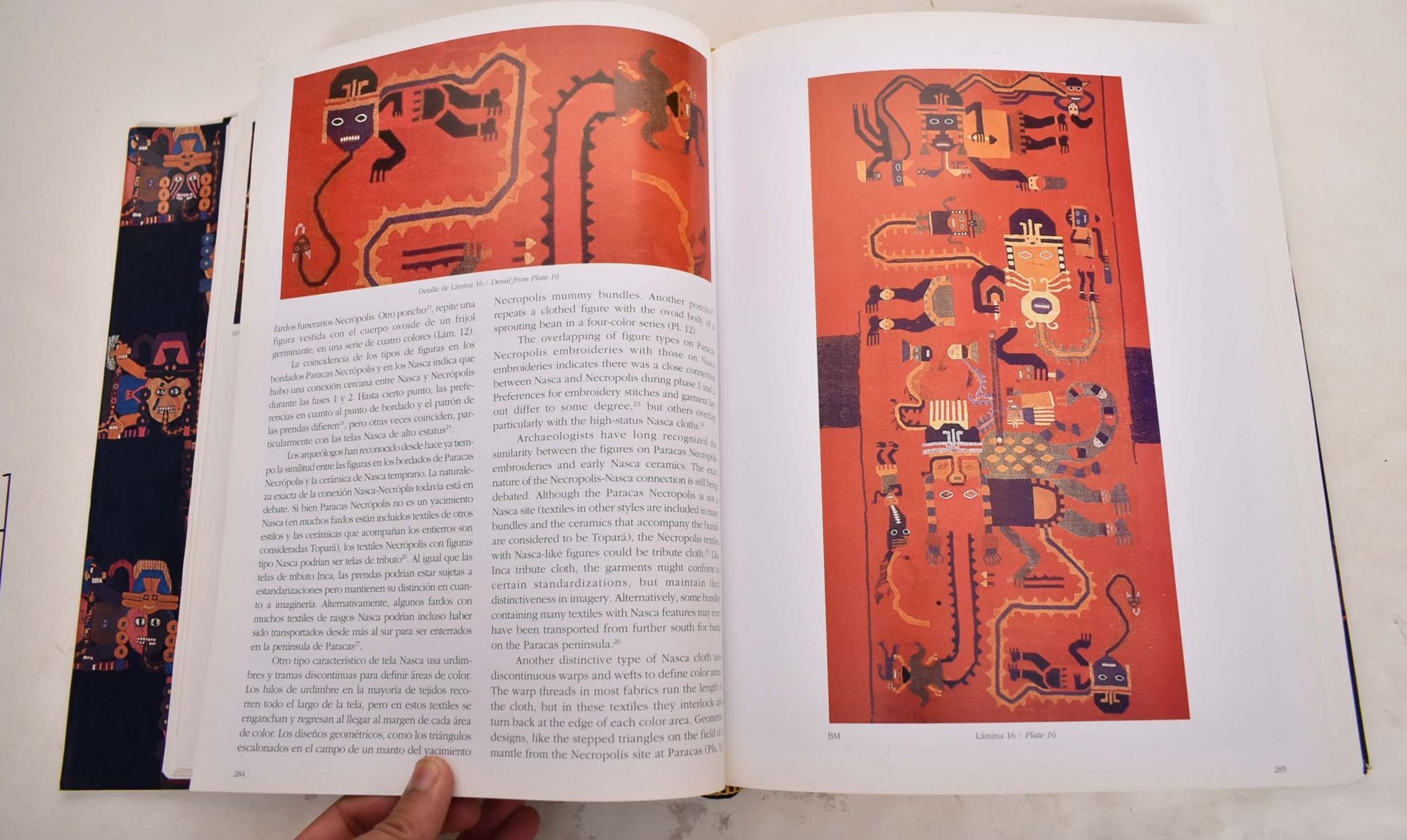Tejidos Milenarios del Peru = Ancient Peruvian Textiles | Jose