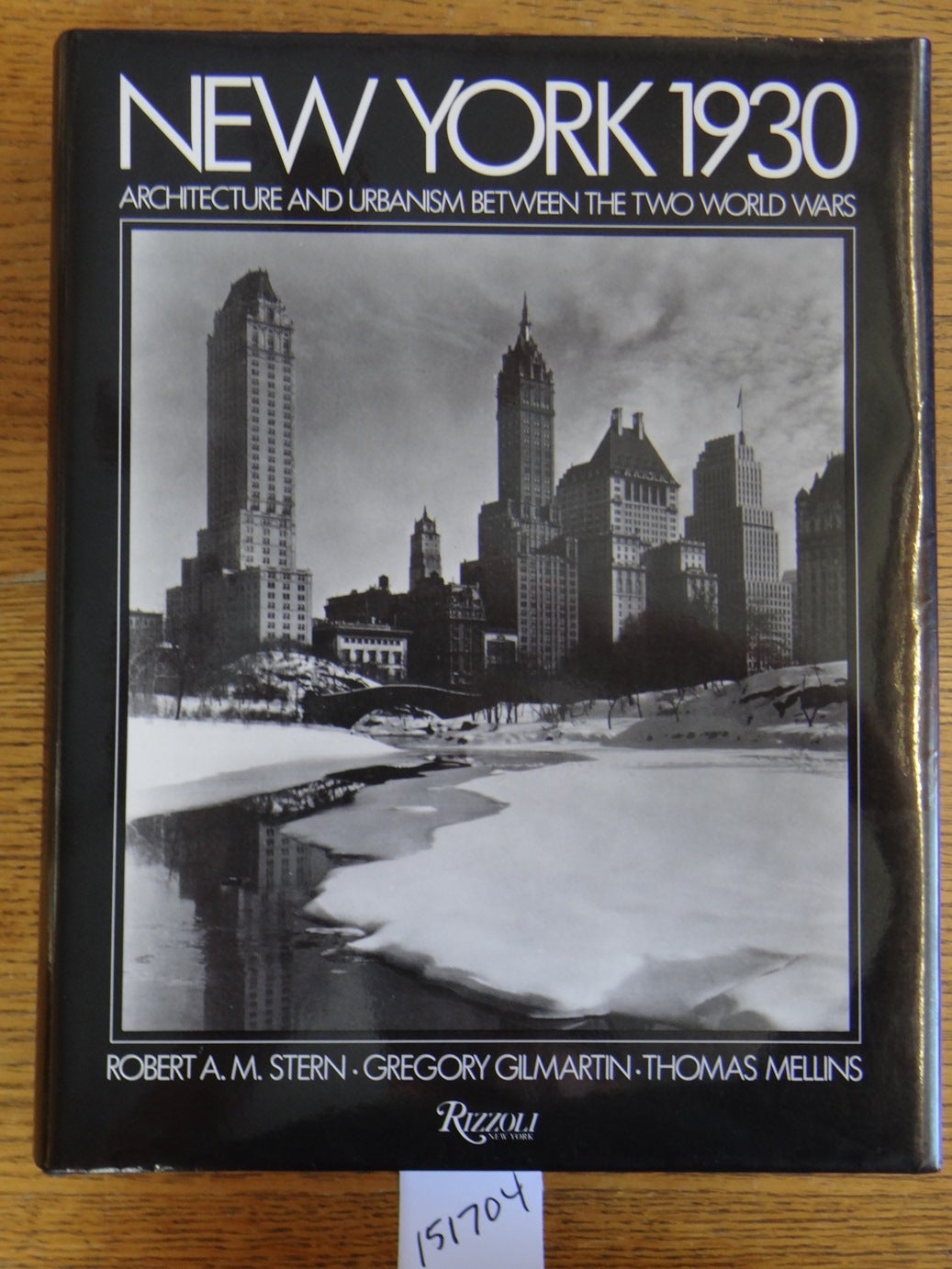 New York 1930: Architecture and Urbanism between the Two World 