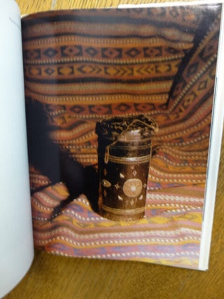 Narodnye Sokrovitsa Kyrgyzyi = Folk Treasures of Kyrgyz