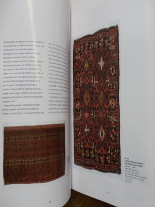 Muziek voor de ogen: textiel voor de volkeren uit Centraal-Azie = Music for the Eyes: Textile from the Peoples of Central Asia