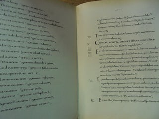 Die Schrift. Atlas der Schriftformen des Abendlandes vom Altertum bis zum Ausgang des 18. Jahrhunderts