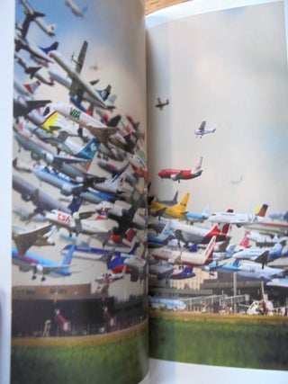 All Inclusive: Die Welt des Tourismus = A Tourist World
