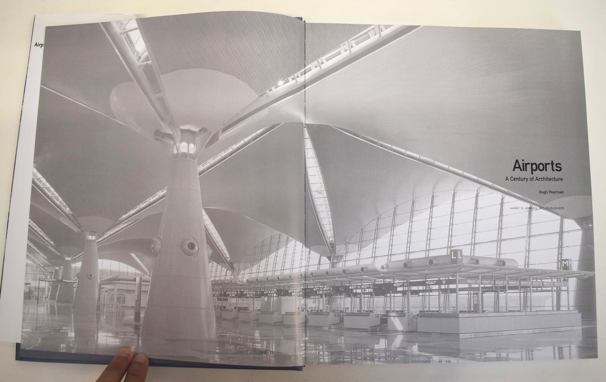 Airports: A Century of Architecture | Hugh Pearman