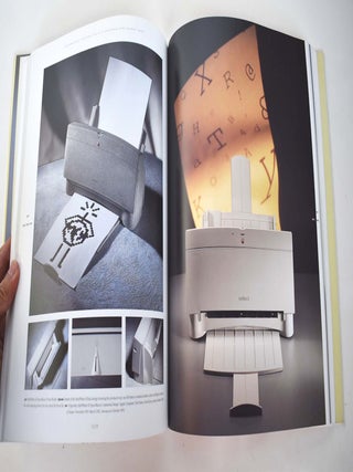 AppleDesign: The Work of the Apple Industrial Design Group