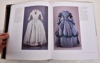 What Clothes Reveal: the Language of Clothing in Colonial and Federal America