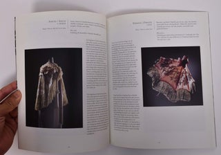 Neo tot Deco:Traditie en Vernieuwing in Kostuum en Textiel 1880-1920/Neo to Deco: Tradition and Innovation in Costume and Textiles 1880-1920