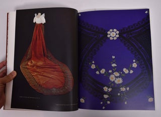 A World of costume and textiles: A handbook of the collection
