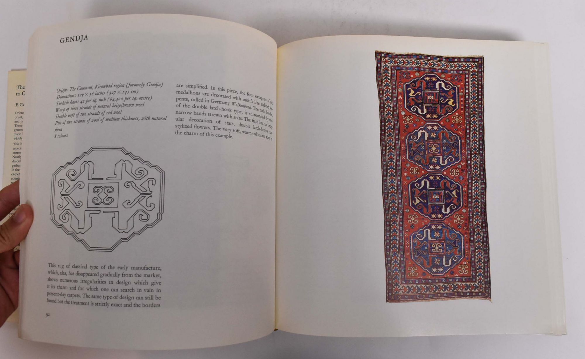 The Connoisseur's Guide to Oriental Carpets | E. Gans-Ruedin