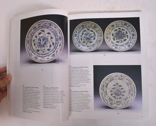 Treasures from the Hoi an Hoard. Important Vietnamese Ceramics from a Late 15th / Early 16th Century Cargo. Set of 2 catalogs