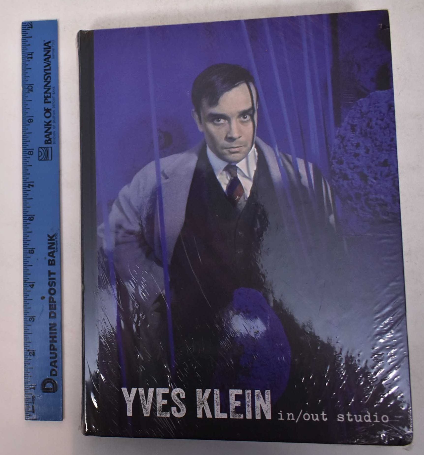 【洋書】『Yves : In/Out Studio』 Yves Klein: In/Out Studio | Matthias Koddenberg, Aymone Rassaerts