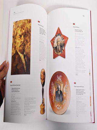 Dary Vozhdiam: Gifts To Soviet Leaders
