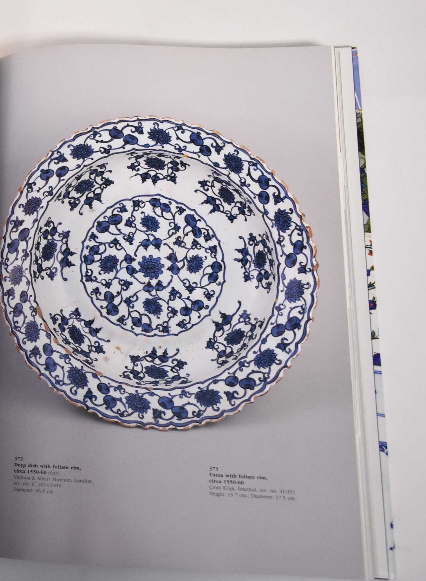 Iznik: The Pottery of Ottoman Turkey | Nurhan Atasoy, Julian Raby