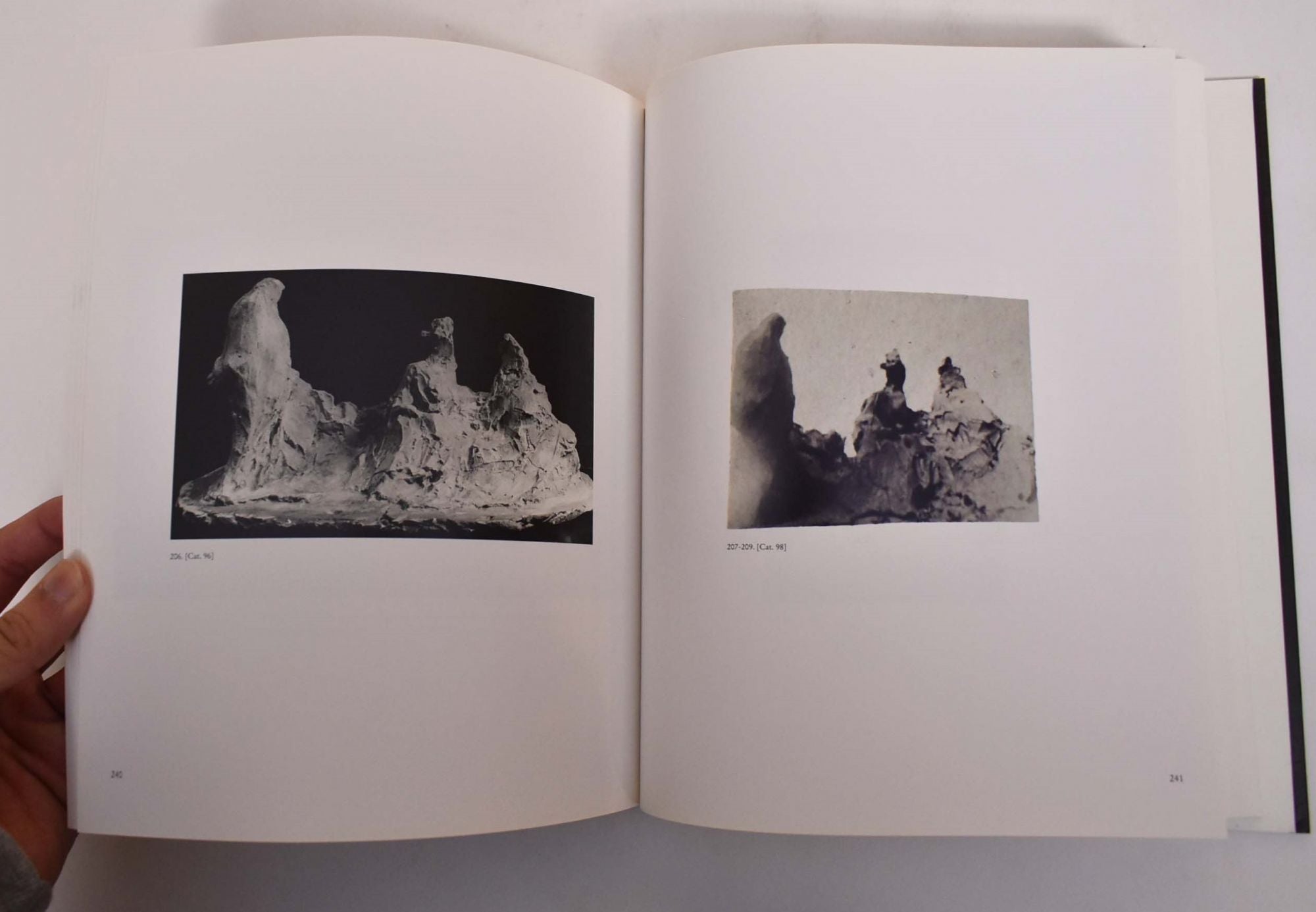 Medardo Rosso by Gloria Moure on Mullen Books