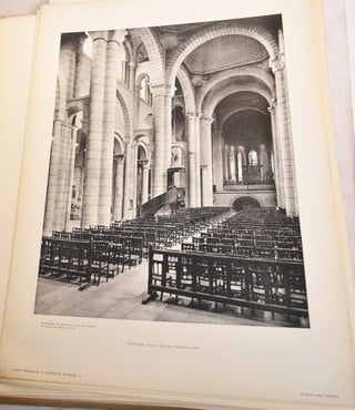 L'Art Francais a L'Epoque Romane; Architecture et Sculpture: Volume II, Poitou Saintonge, Angoumois Perigord Nivernais, Auvergne Velay
