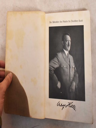 Grosse Deutsche Kunstausstellung 1937 im Haus der Deutschen Kunst zu Munchen
