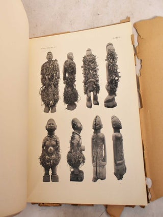 Fetischen of Tooverbaelden Uit Kongo