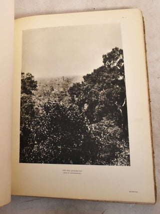The Temple of Angkor Wat. Tome II, Premiere partie. L'architecture du Monument (2 Volume)