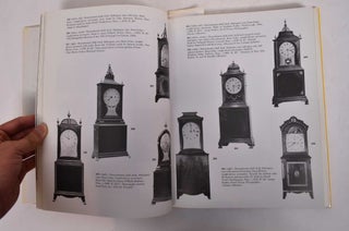 The American Clock: A Comprehensive Pictorial Survey, 1723 - 1900, with a Listing of 6153 Clockmakers
